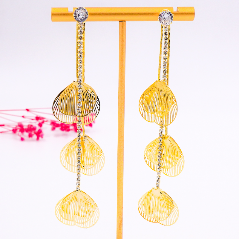 ARETES ELEGANTES PETALOS X PAR