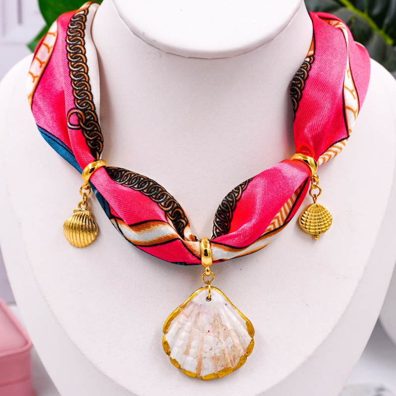 collares de bandana conchas...