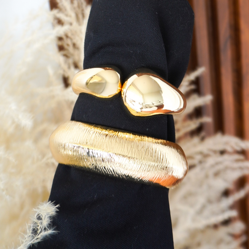 BRAZALETE CON TEXTURA...