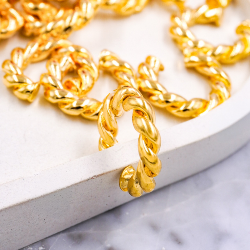 earcuff entorchado dorado x...