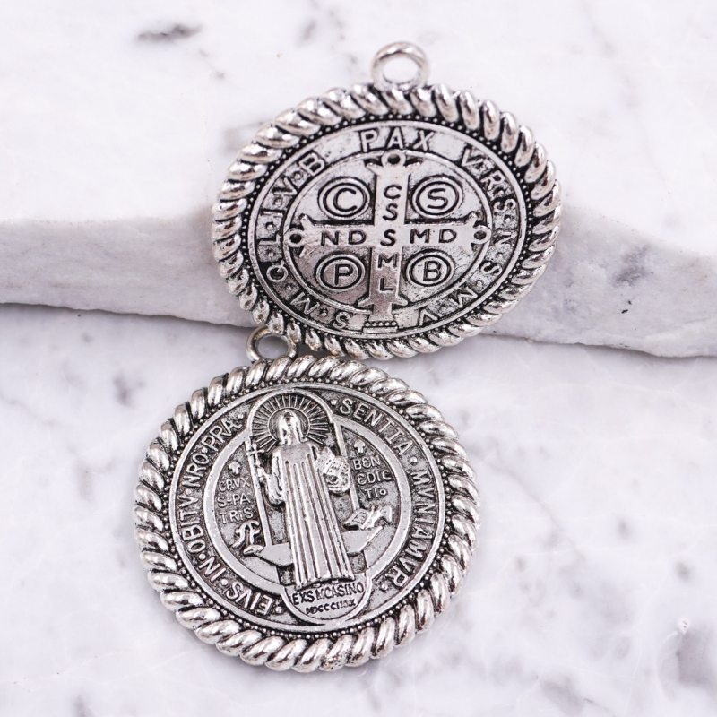 DIJE MEDALLA SAN BENITO X...