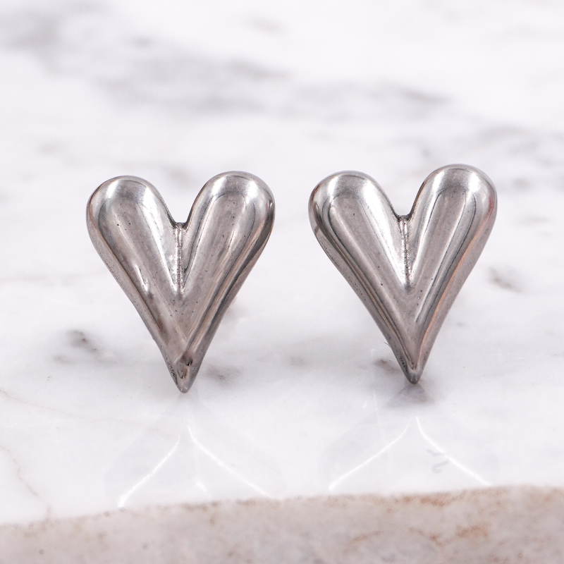 Aretes topo corazon...