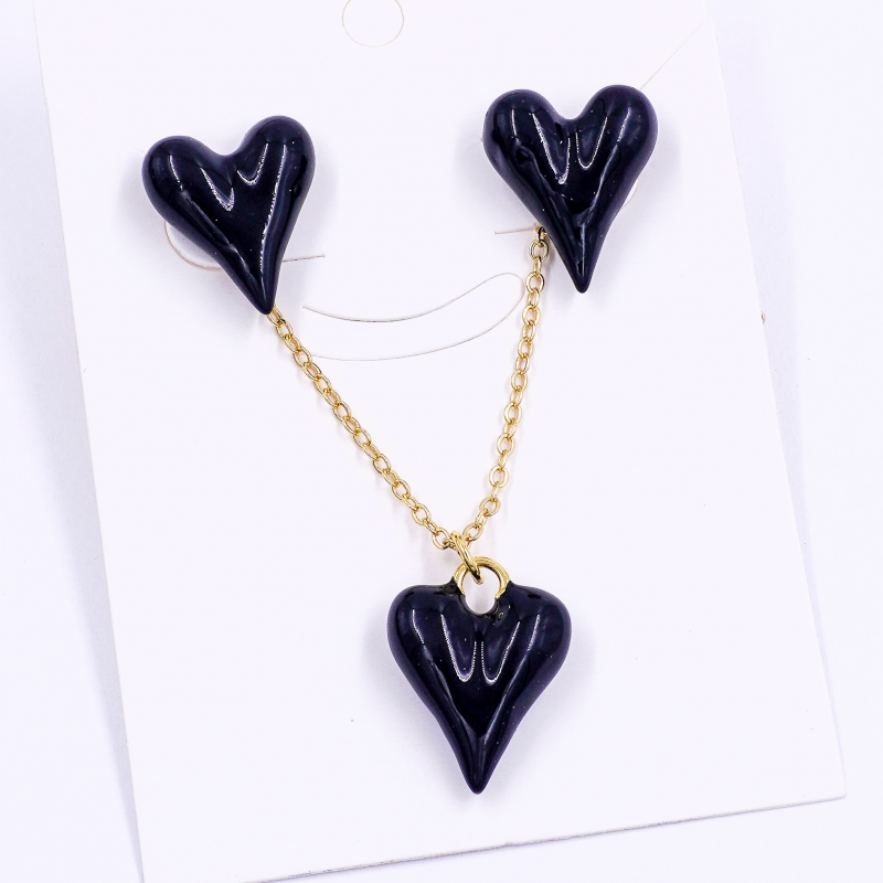 Set de collar con aretes...