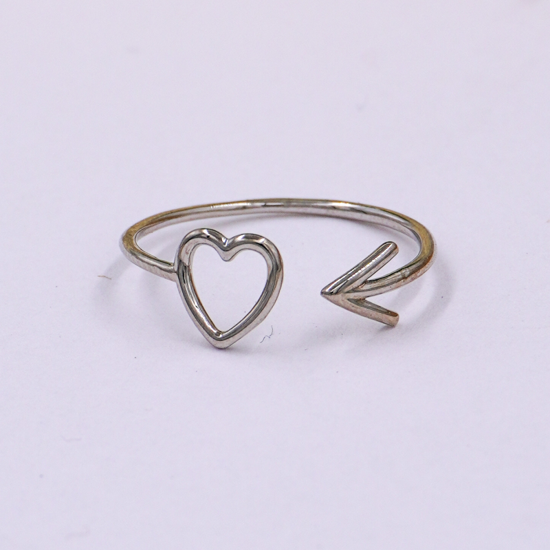 anillo plateado corazon...