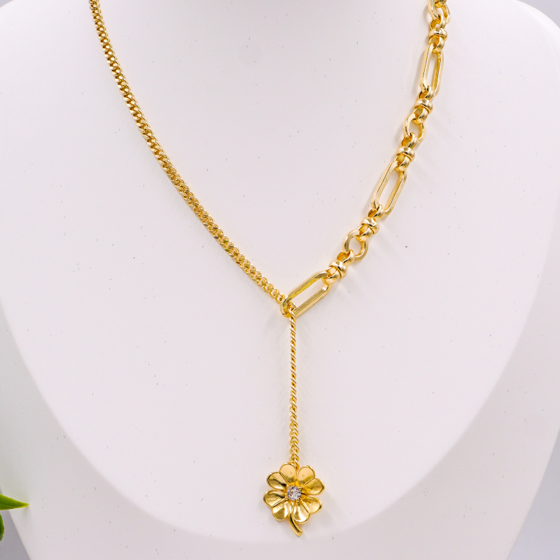 collar de rodio con trébol