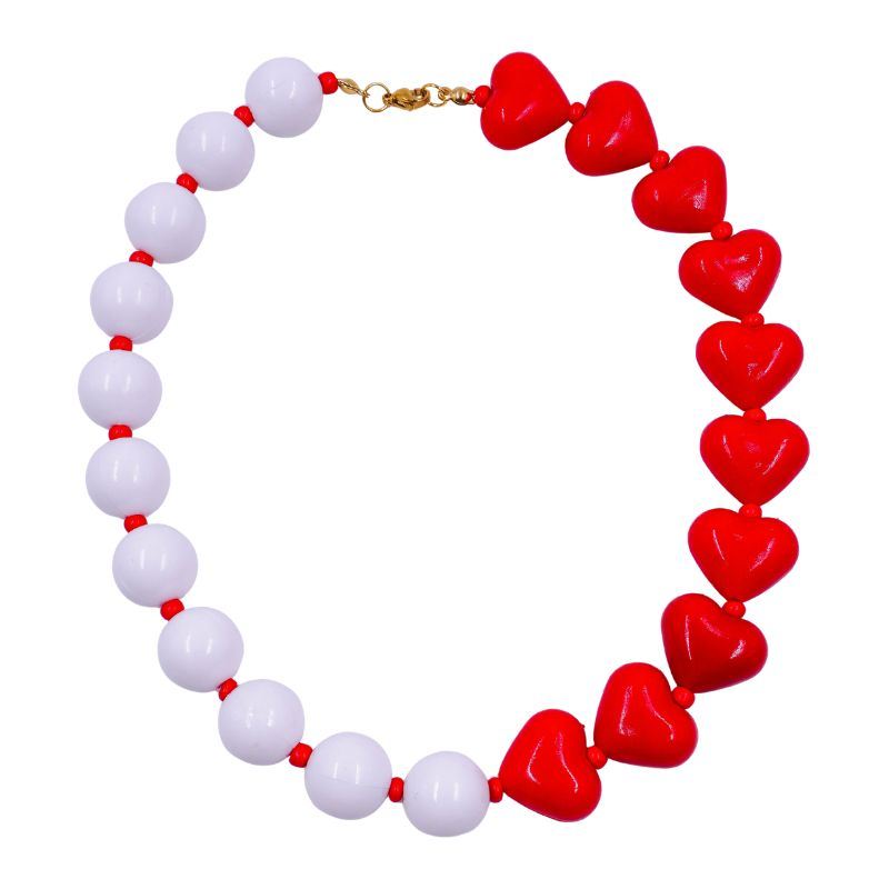 collar corazones y bola...