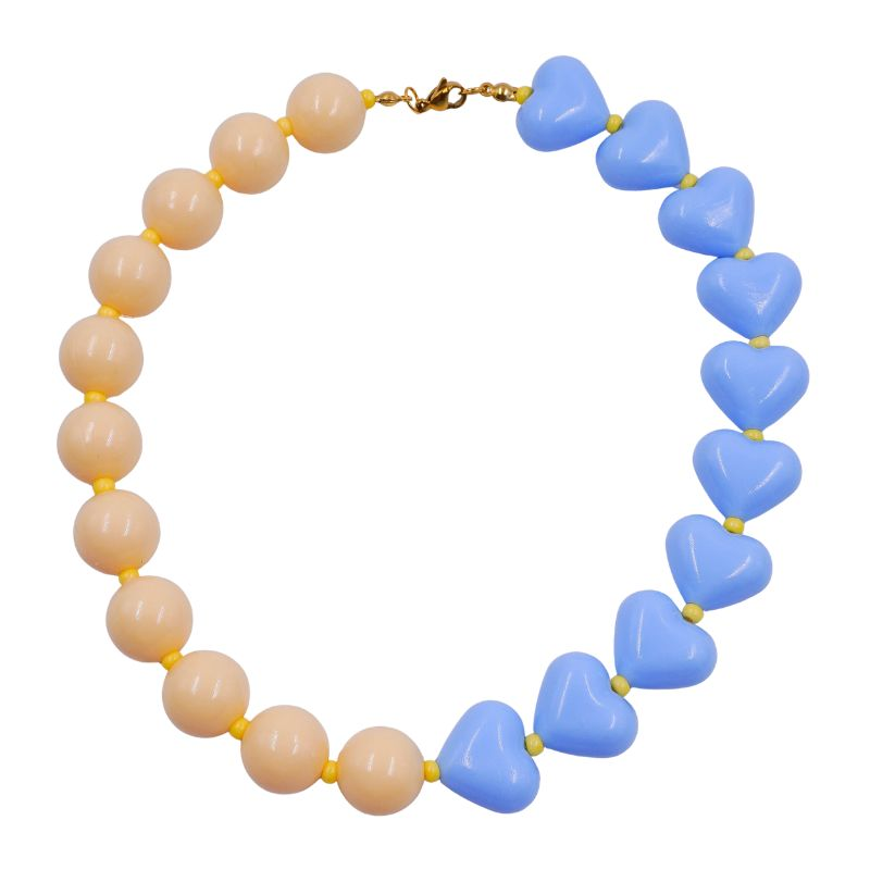 collar corazones y bola...