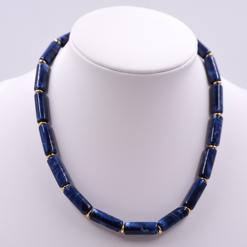 Collar de cilindros azul...
