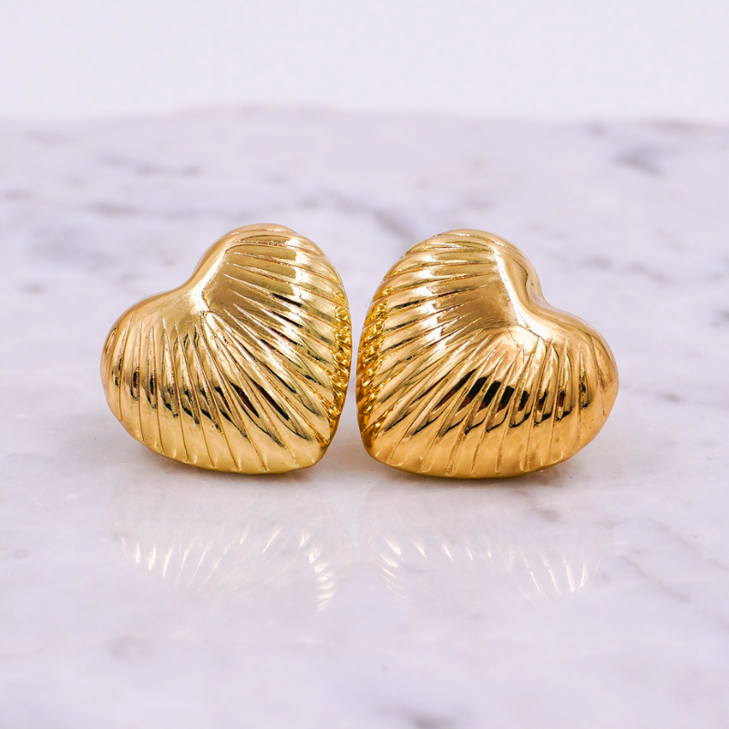 Arete topo corazon con...