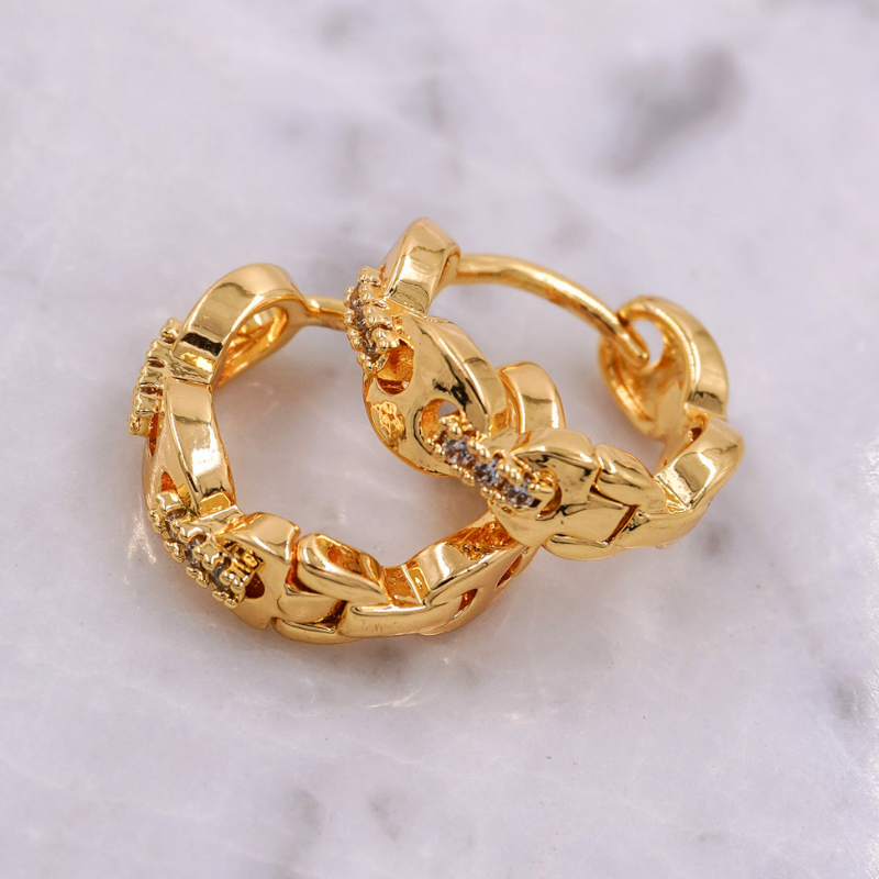 Arete candonga estilo Gucci...