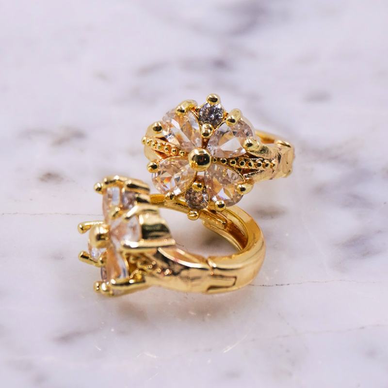 Arete candonga flores...