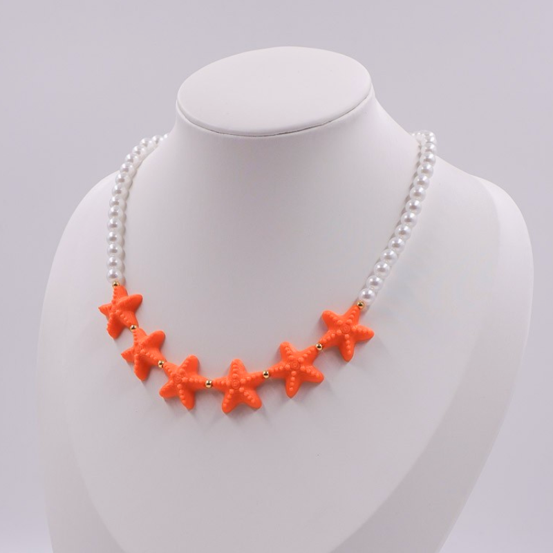 Collar de perlas y...