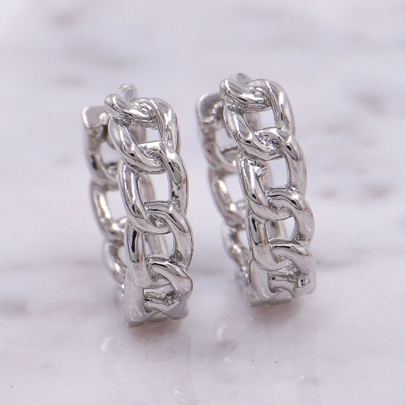 Aretes candonga plateada en...