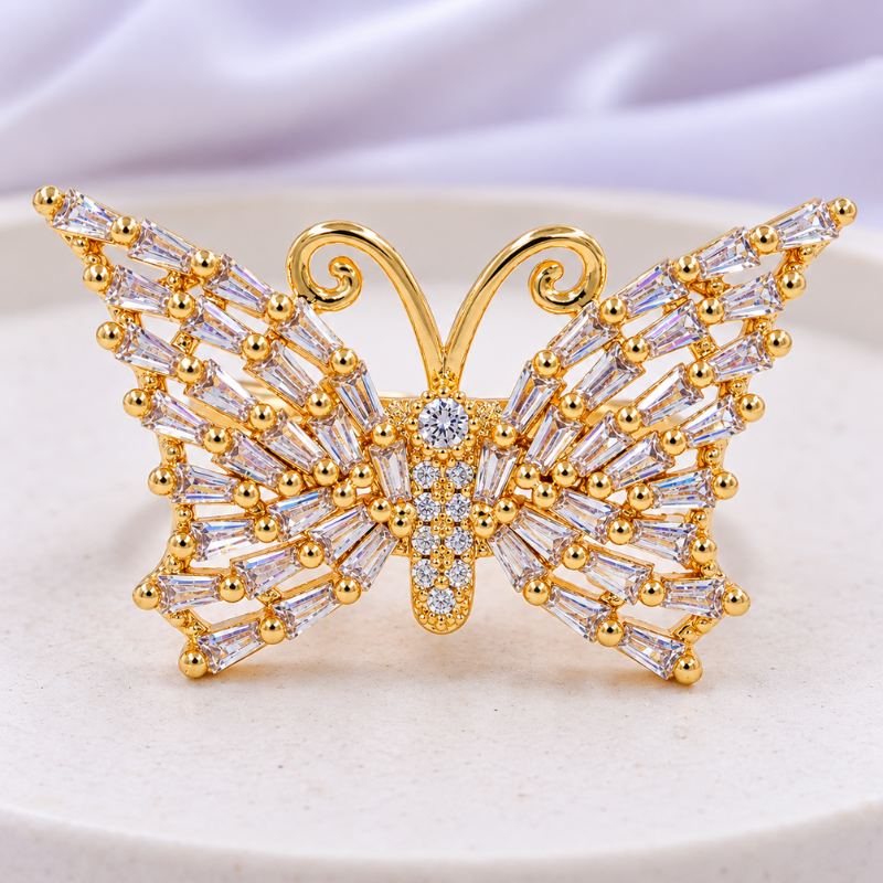 Anillo dorado mariposa grande