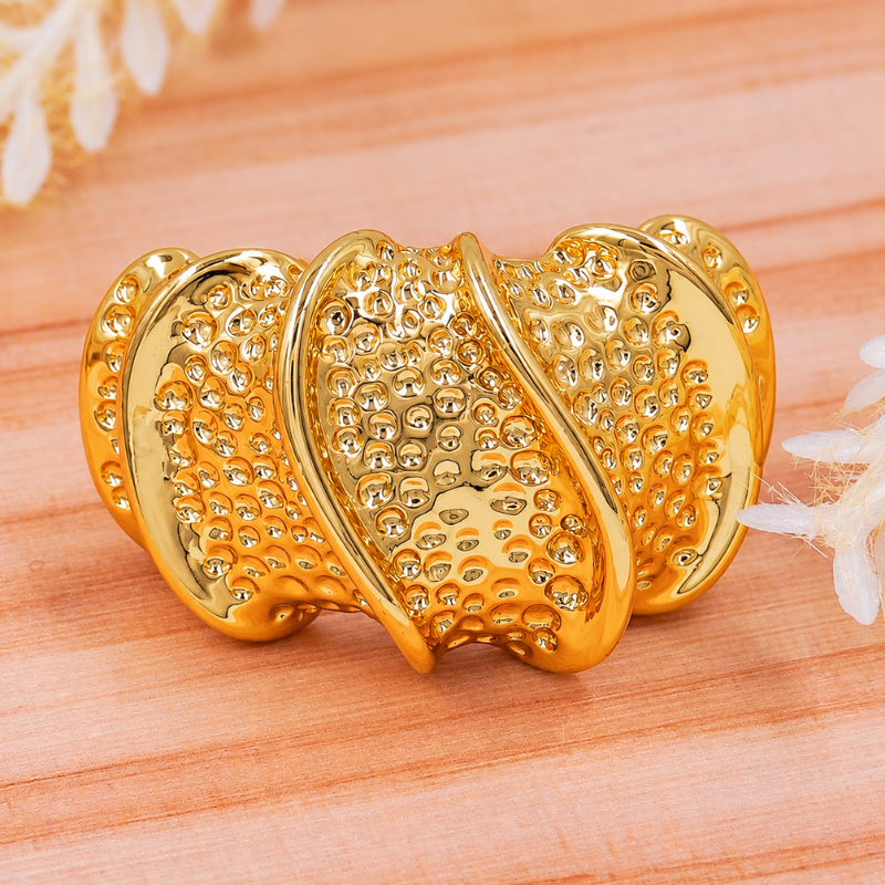 Anillo grueso texturizado